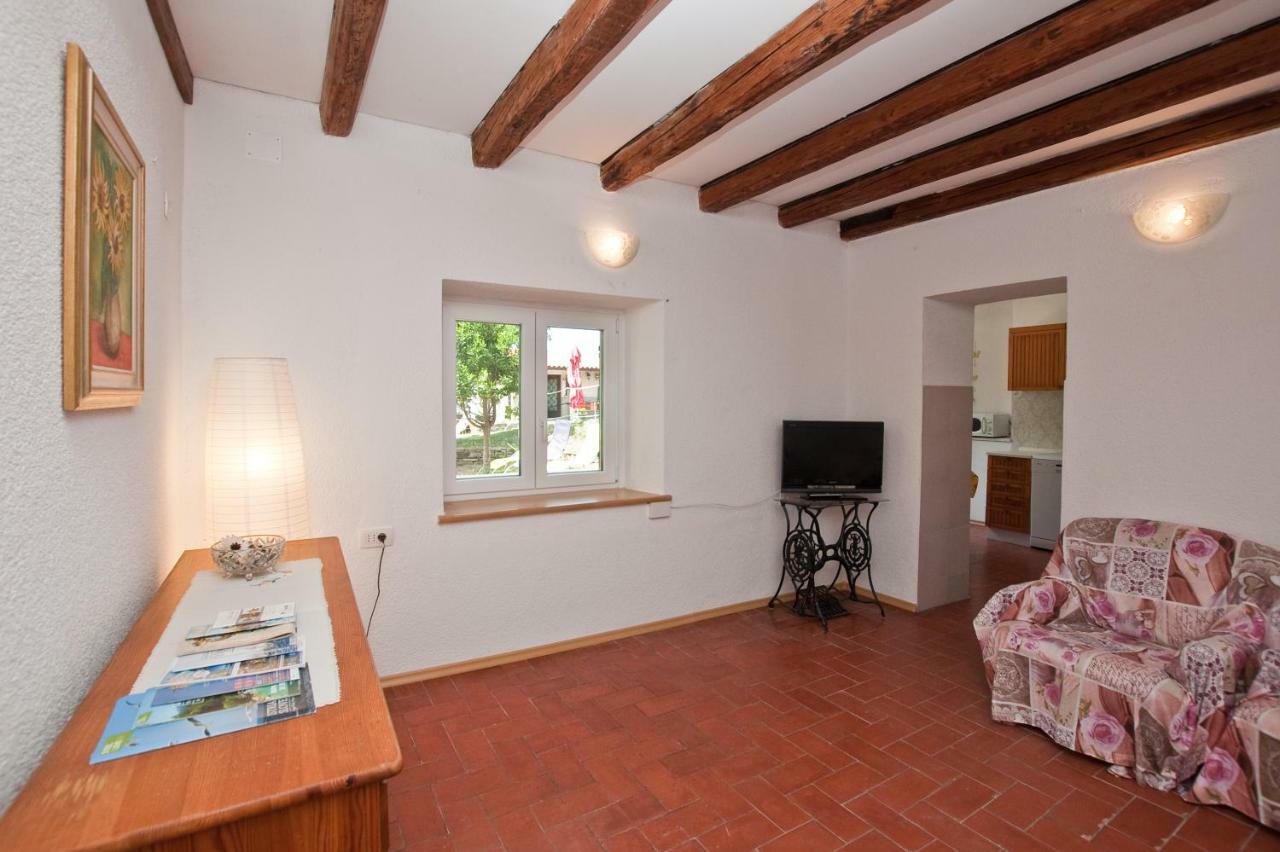 Country House Gazon Konuk evi Šmarje Dış mekan fotoğraf